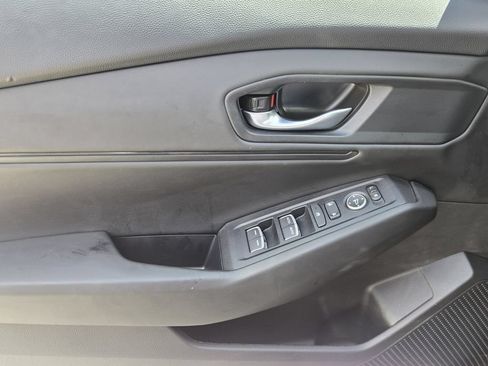 Used 2025 Honda Accord SE image 26