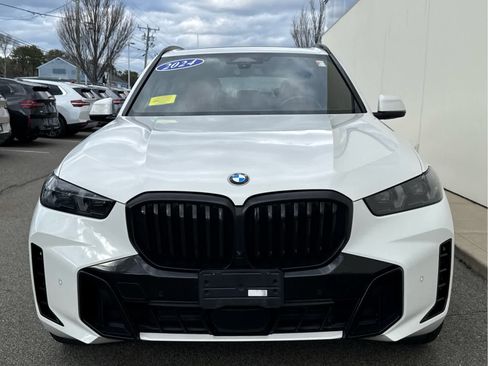 Used 2024 BMW X5 xDrive40i w/ M Sport Package AWD/4WD image 8