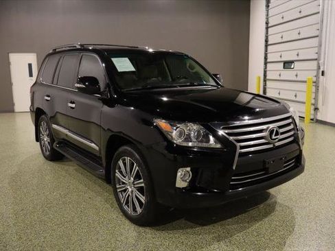 Used 2013 Lexus LX 570 4WD image 1