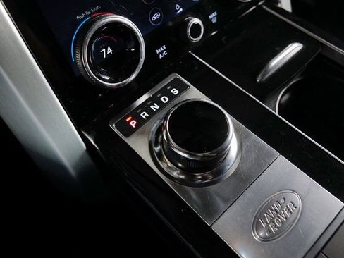 Used 2020 Land Rover Range Rover HSE image 21