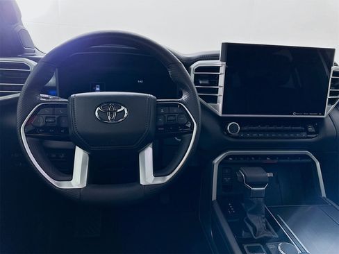 Used 2024 Toyota Sequoia Platinum image 23