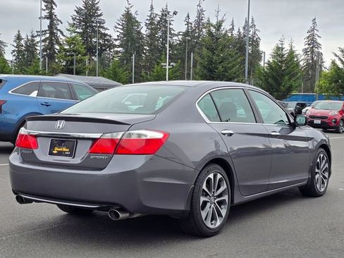 Used 2015 Honda Accord Sport image 5