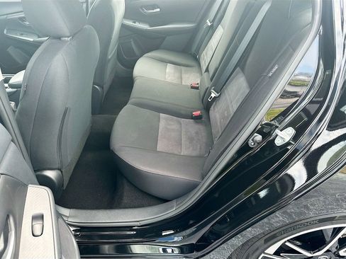 Used 2025 Nissan Sentra SR image 26