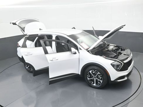 Used 2024 Kia Sportage EX image 72