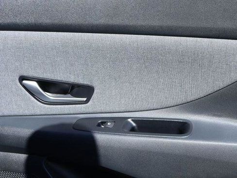 New 2026 Hyundai Elantra Limited image 16