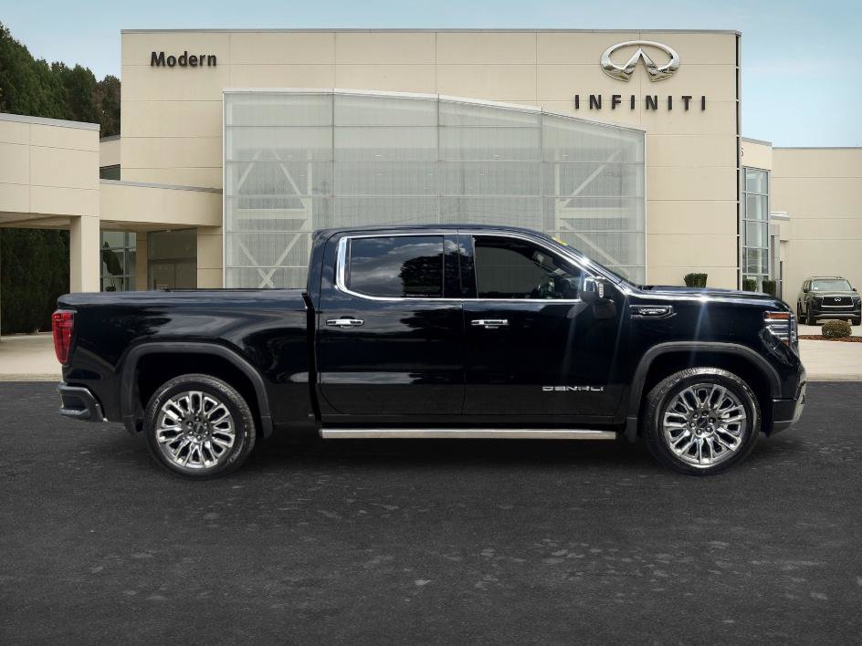 Used 2023 GMC Sierra 1500 Denali Ultimate AWD/4WD image 4