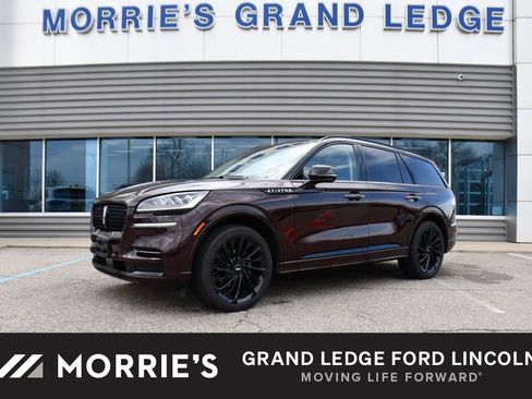 Used 2023 Lincoln Aviator Reserve w/ Jet Appearance Package AWD/4WD image 1