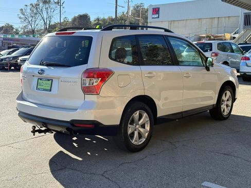 Used 2015 Subaru Forester 2.5i Premium AWD/4WD image 7