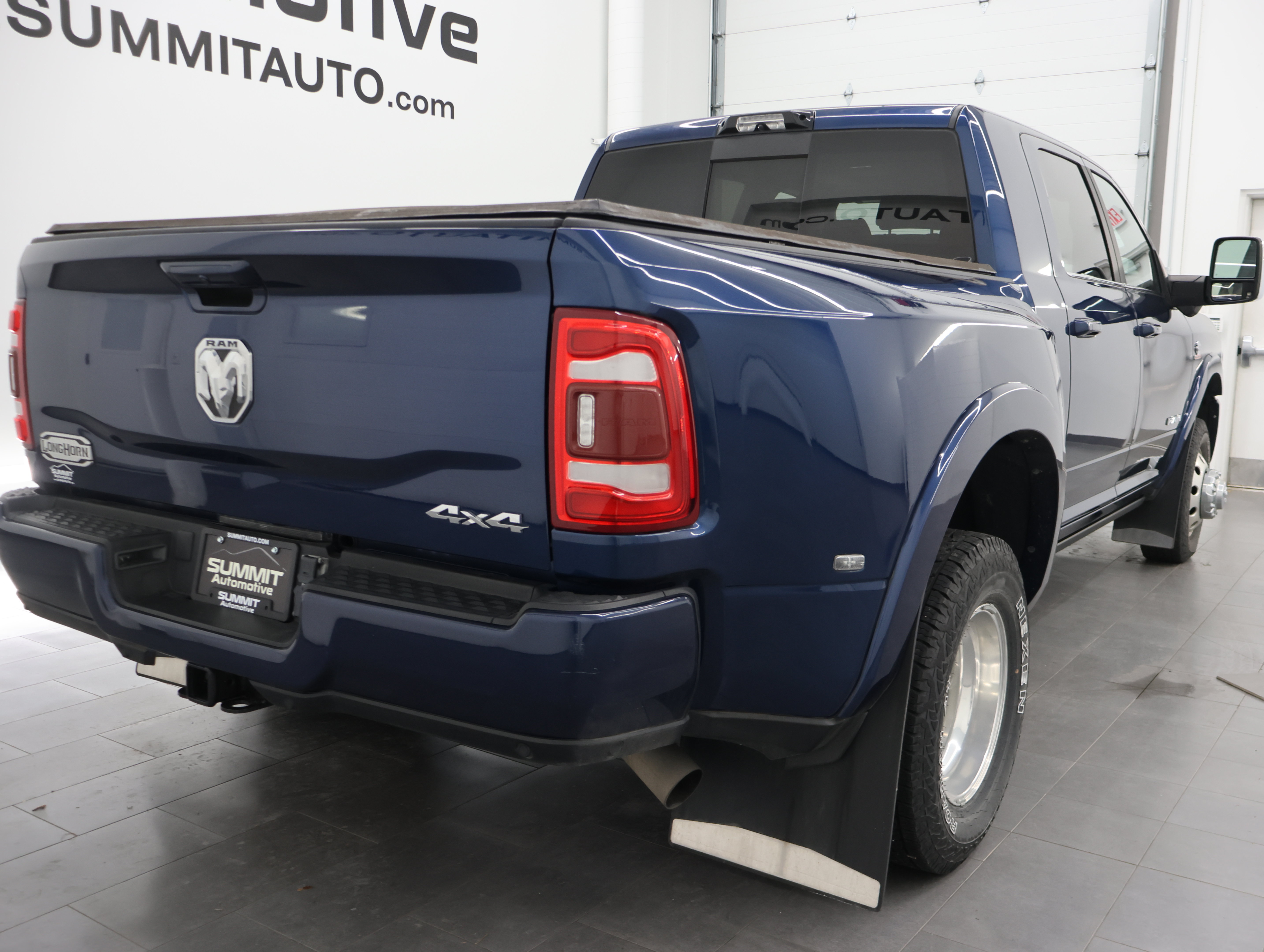 Used 2023 RAM 3500 Limited AWD/4WD image 4