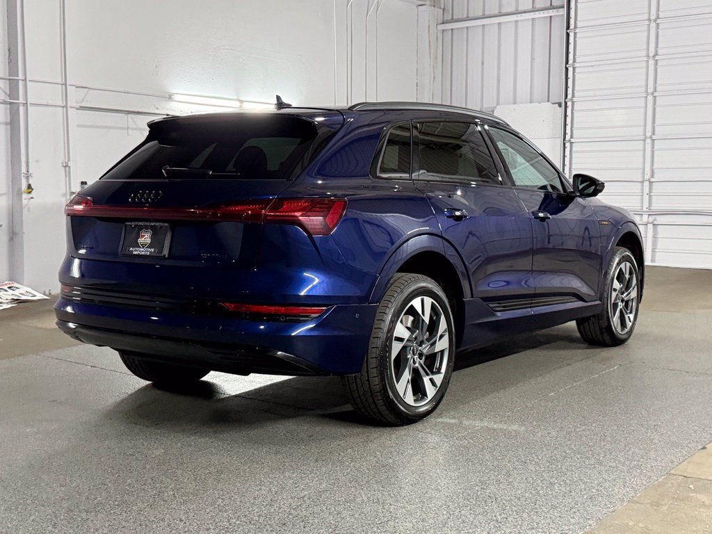 Used 2022 Audi e-tron Premium AWD/4WD image 10