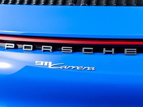 Used 2022 Porsche 911 Carrera image 14