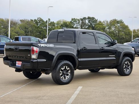 Used 2023 Toyota Tacoma TRD Sport image 3