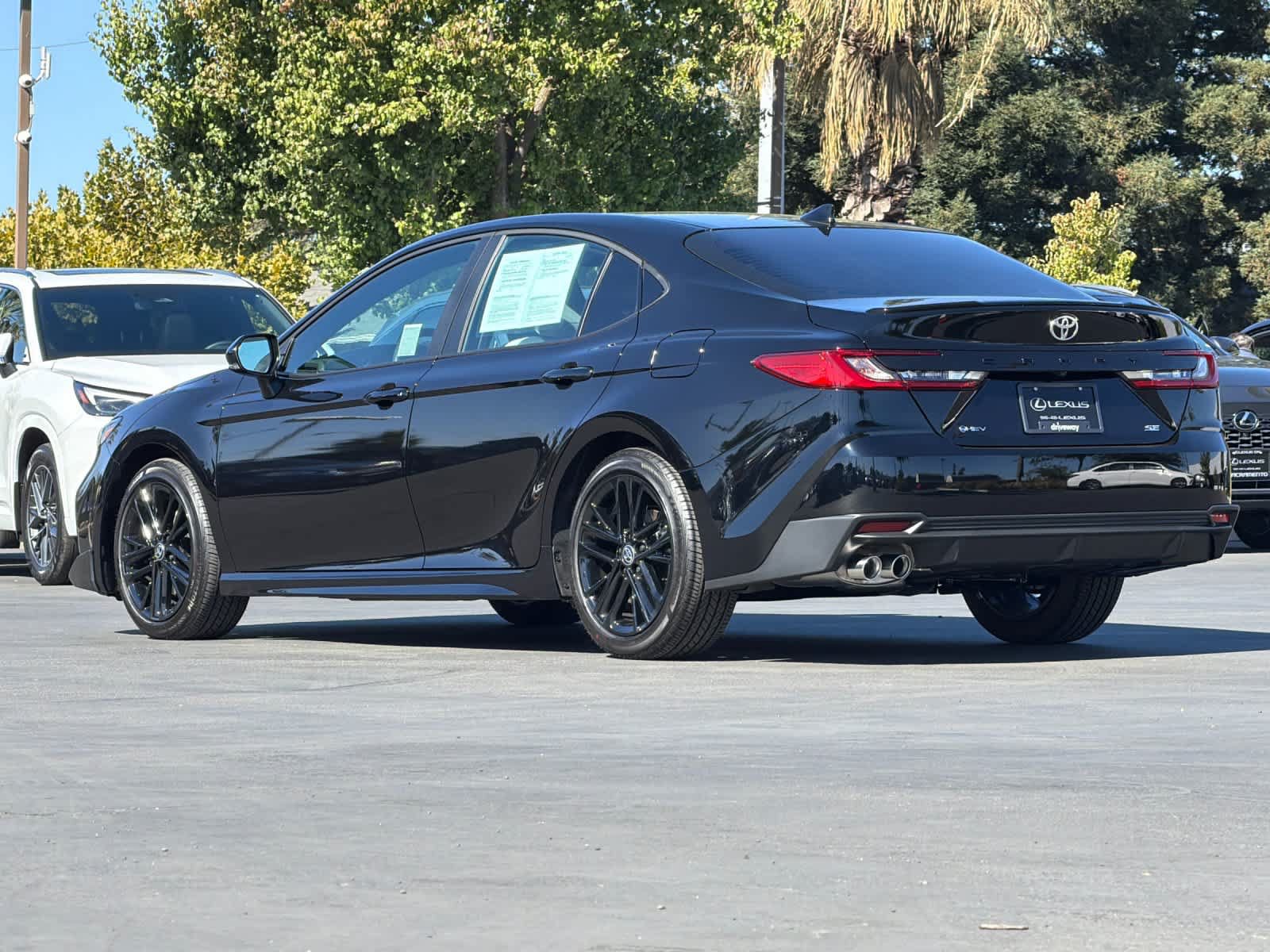 Used 2026 Toyota Camry SE w/ Convenience Package FWD image 7
