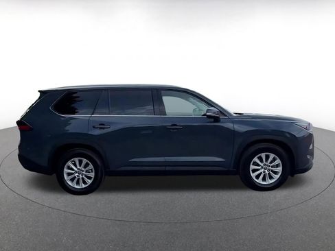 Used 2025 Toyota Grand Highlander FWD image 16