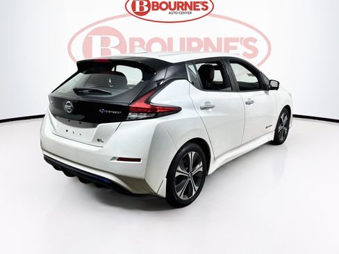 Used 2018 Nissan Leaf SL w/ SL Technology Package FWD image 11