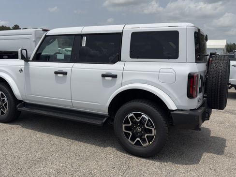 New 2026 Ford Bronco Outer Banks AWD/4WD image 5