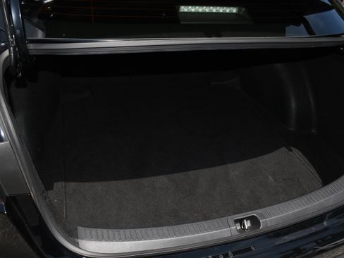 Used 2025 Toyota Corolla LE FWD image 16