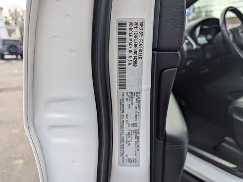 Certified 2022 Jeep Grand Cherokee Limited w/ Tech Group image 30