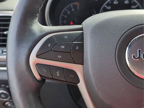 Used 2021 Jeep Grand Cherokee Limited image 29