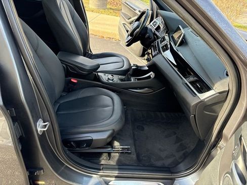 Used 2018 BMW X1 xDrive28i AWD/4WD image 25