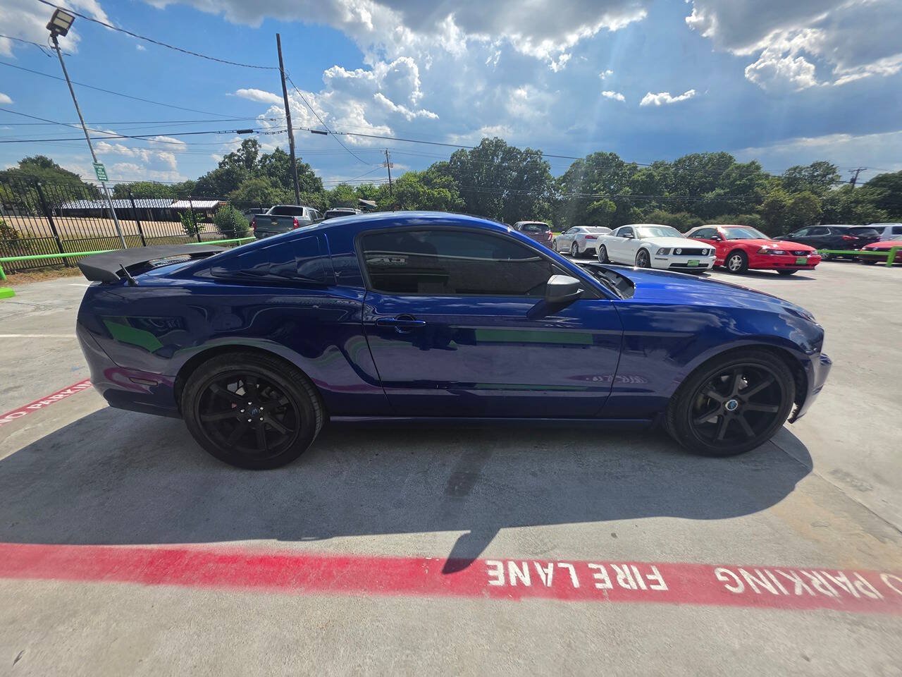 Used 2013 Ford Mustang Coupe RWD image 16