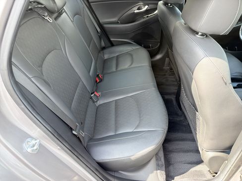 Used 2020 Hyundai Elantra GT w/ Style Package 02 FWD image 14