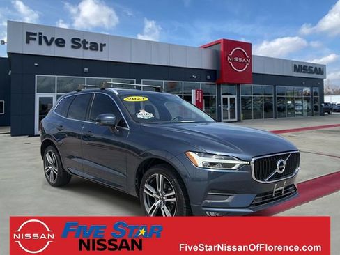 Used 2021 Volvo XC60 T5 Momentum w/ Premium Package FWD image 1