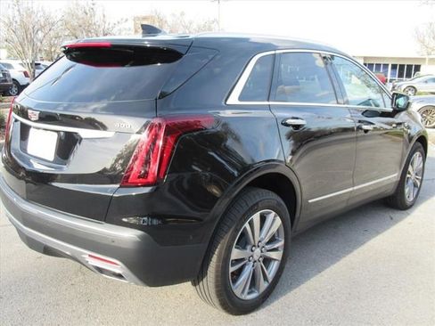 Used 2023 Cadillac XT5 Premium Luxury w/ Platinum Package image 7