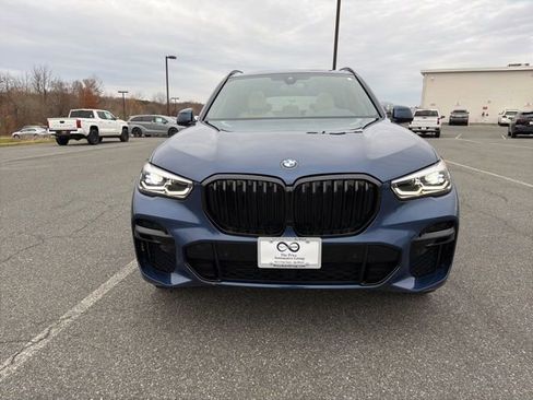 Used 2022 BMW X5 xDrive40i w/ M Sport Package image 3