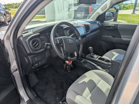 Used 2021 Toyota Tacoma SR AWD/4WD image 13