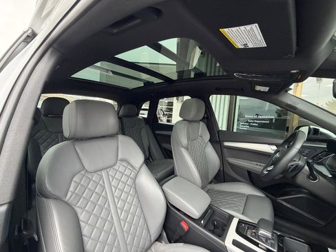 Used 2021 Audi SQ5 Premium Plus w/ Premium Plus Package image 25