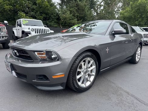 Used 2011 Ford Mustang Premium w/ 202A Rapid Spec Order Code RWD image 1