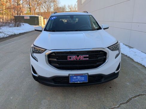 Used 2019 GMC Terrain SLE w/ Driver Convenience Package image 3