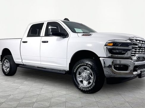 Used 2025 RAM 2500 Tradesman AWD/4WD image 3
