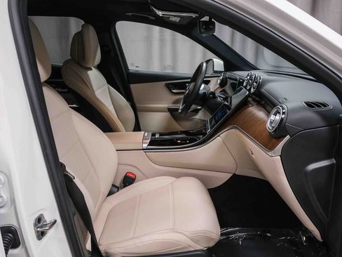 Used 2023 Mercedes-Benz GLC 300 4MATIC image 21
