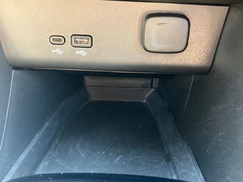 Used 2025 Buick Encore GX Preferred FWD image 22