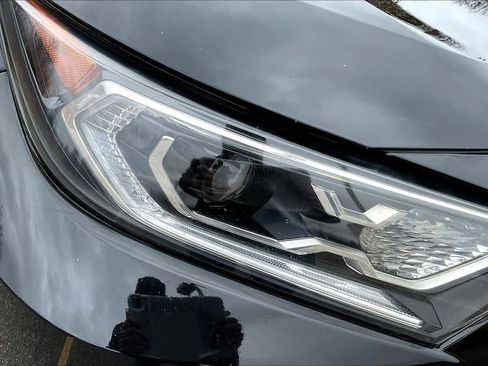 Used 2019 Toyota RAV4 Limited w/ Limited Grade Weather Package image 27