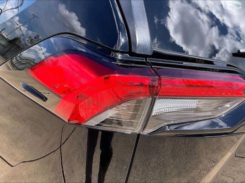 Used 2024 Toyota RAV4 XLE Premium FWD image 29