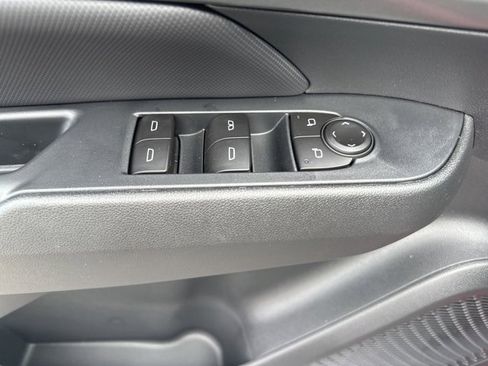 New 2026 Chevrolet Equinox EV RS image 9