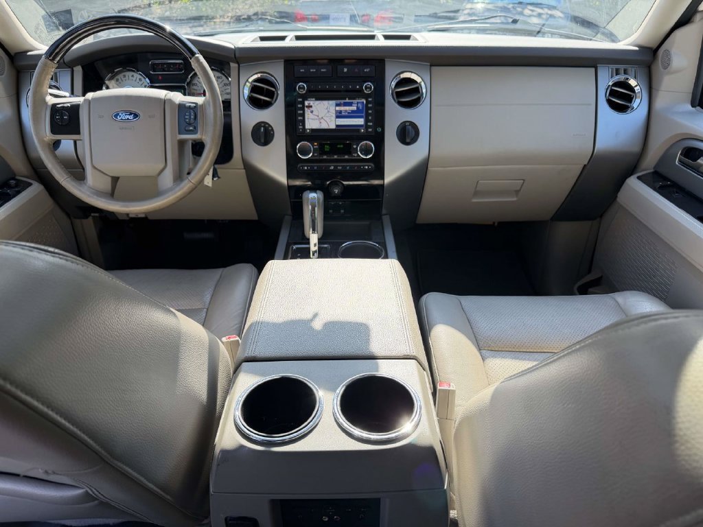 Used 2014 Ford Expedition EL Limited w/ Equipment Group 301A AWD/4WD image 8