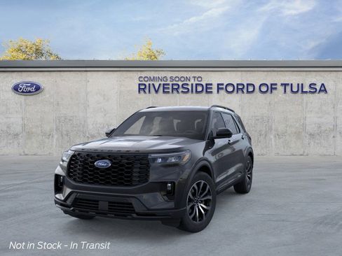New 2026 Ford Explorer ST-Line image 3