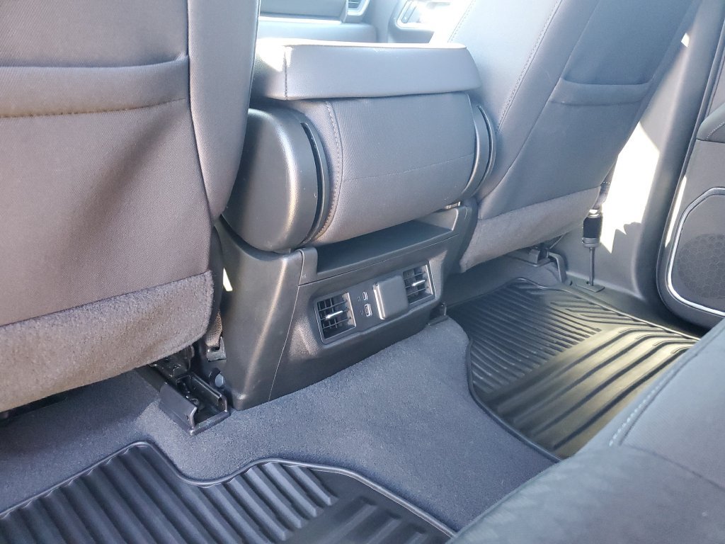 Used 2024 Chevrolet Silverado 1500 LT AWD/4WD image 28