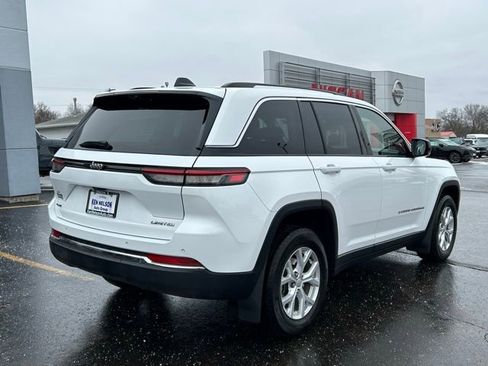 Used 2023 Jeep Grand Cherokee Limited w/ Luxury Tech Group II image 13