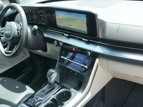 Certified 2022 Kia Carnival SX Prestige FWD image 26