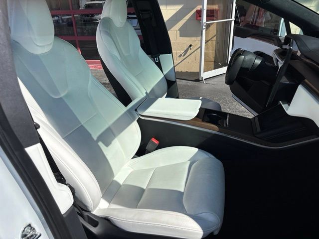 Used 2022 Tesla Model X AWD/4WD image 23
