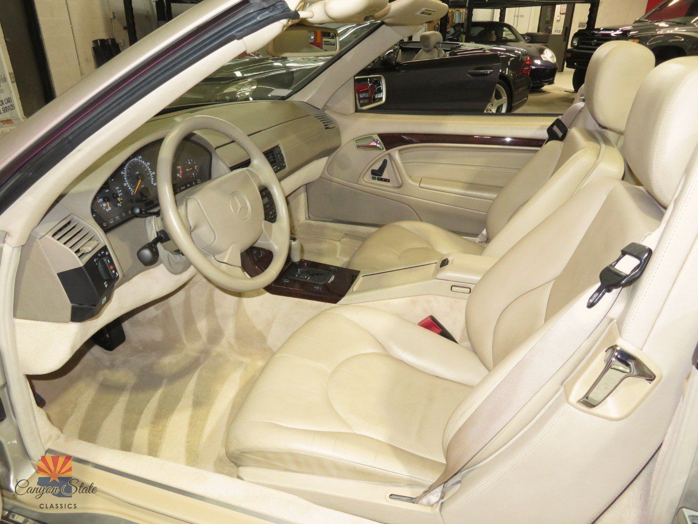 Used 1998 Mercedes-Benz SL 500 image 3