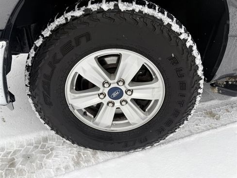 Used 2015 Ford F150 XLT w/ Equipment Group 302A Luxury image 35