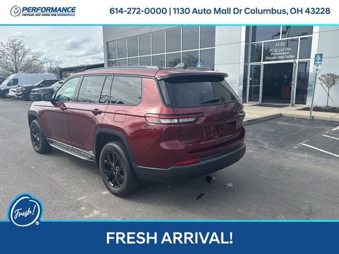 Used 2024 Jeep Grand Cherokee L Altitude image 6