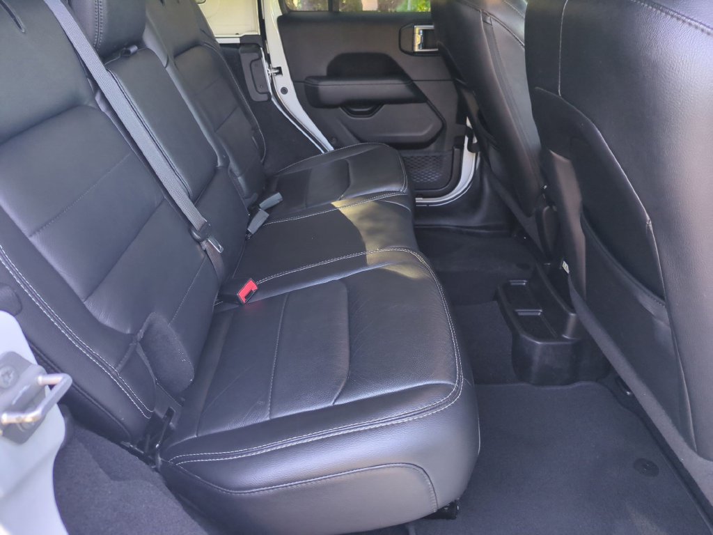 Used 2019 Jeep Wrangler Unlimited Sahara AWD/4WD image 34