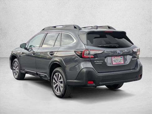 Used 2025 Subaru Outback Premium image 7